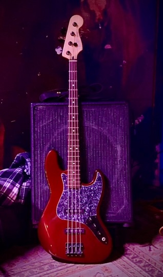 a Fender - Jazz Bass - C_6395.jpeg