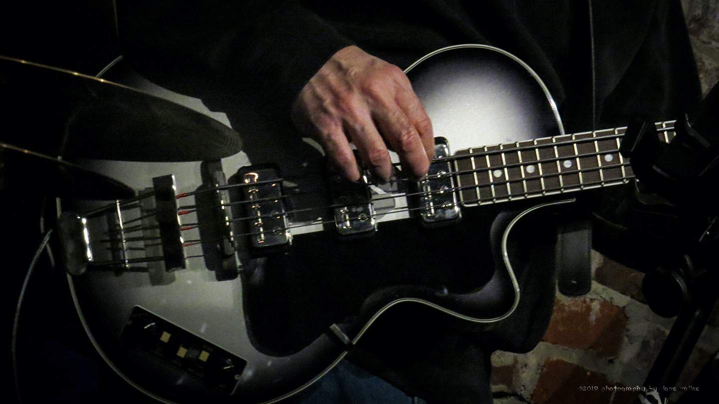 A Hofner Custom shop - 1b.jpeg