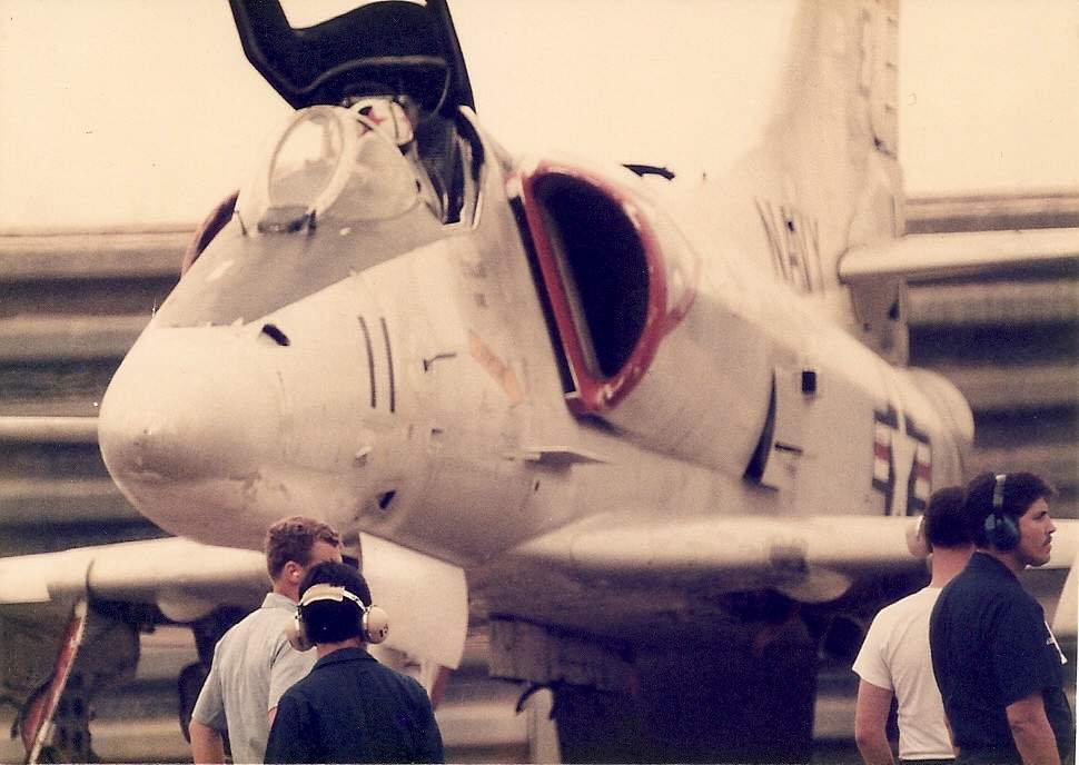 A4Ew11DetThai1986.jpg