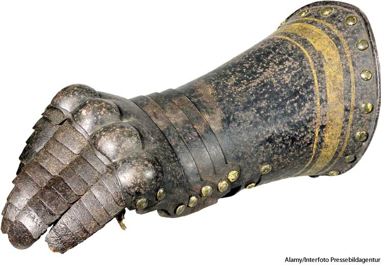 A5gauntlet1.jpg
