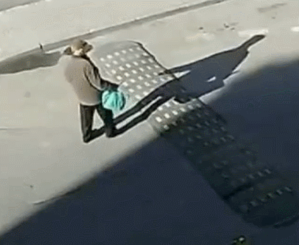aabd8688dc3254681e6c04bb86a4416b.gif