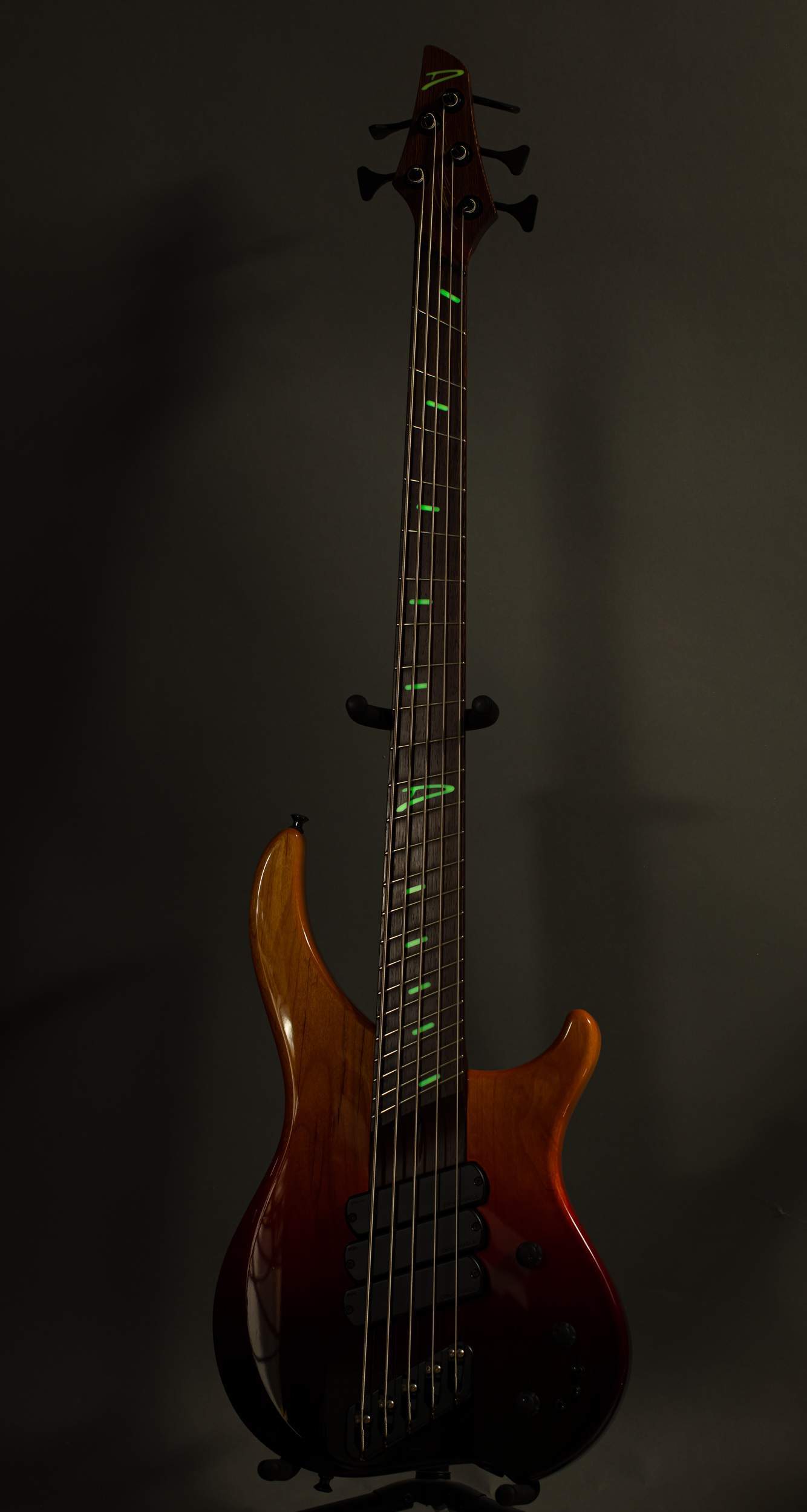 ab1-g.jpg