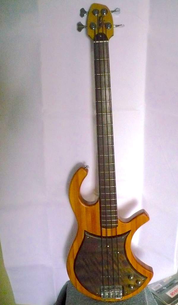ag03-00.jpg