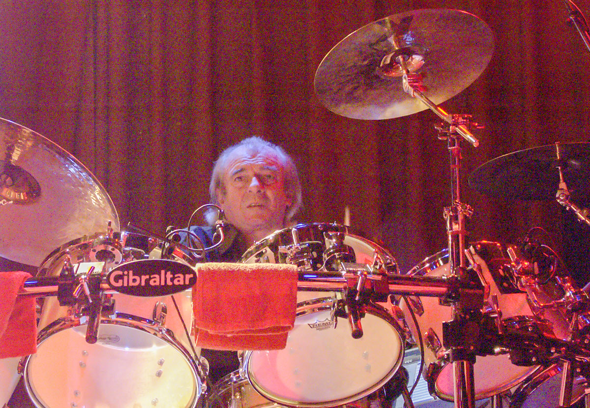 Alan White-1200-07ps.jpg