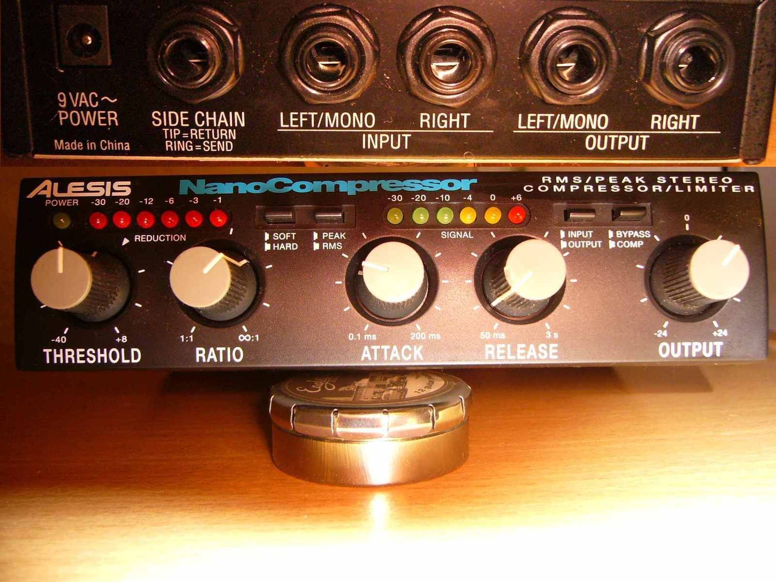 alesis-nanocompressor-40712.jpg