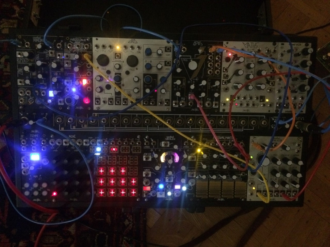 Alexey-s-Make-Noise-modular-2.jpg
