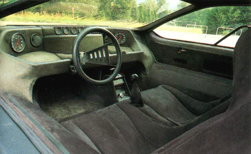 Alfa_Romeo_Carabo_Interior.jpg