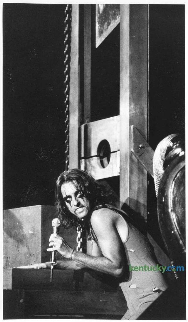 AliceCooper121.jpeg