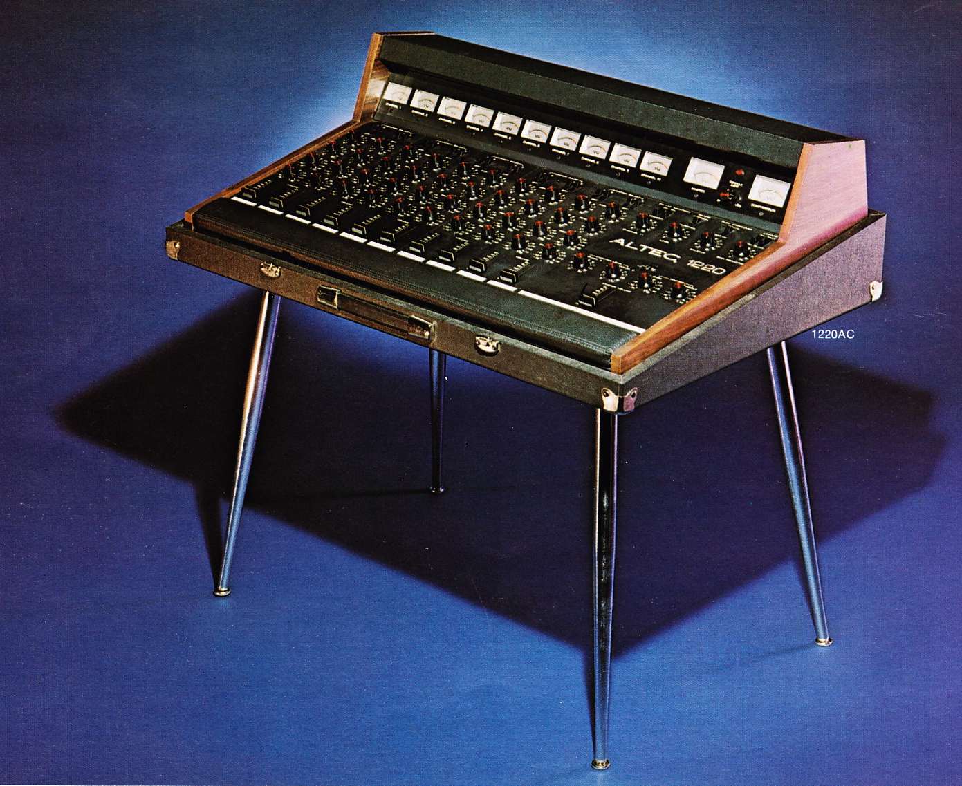Altec_1220ac.jpg