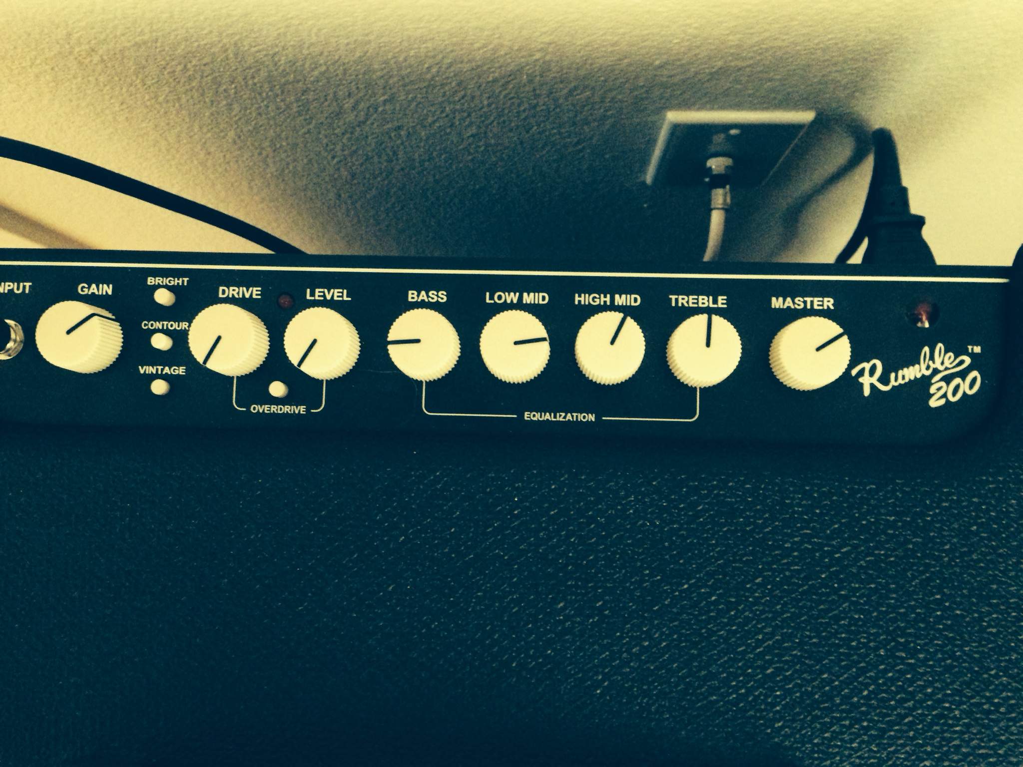 Amp Knobs Vintage.JPG