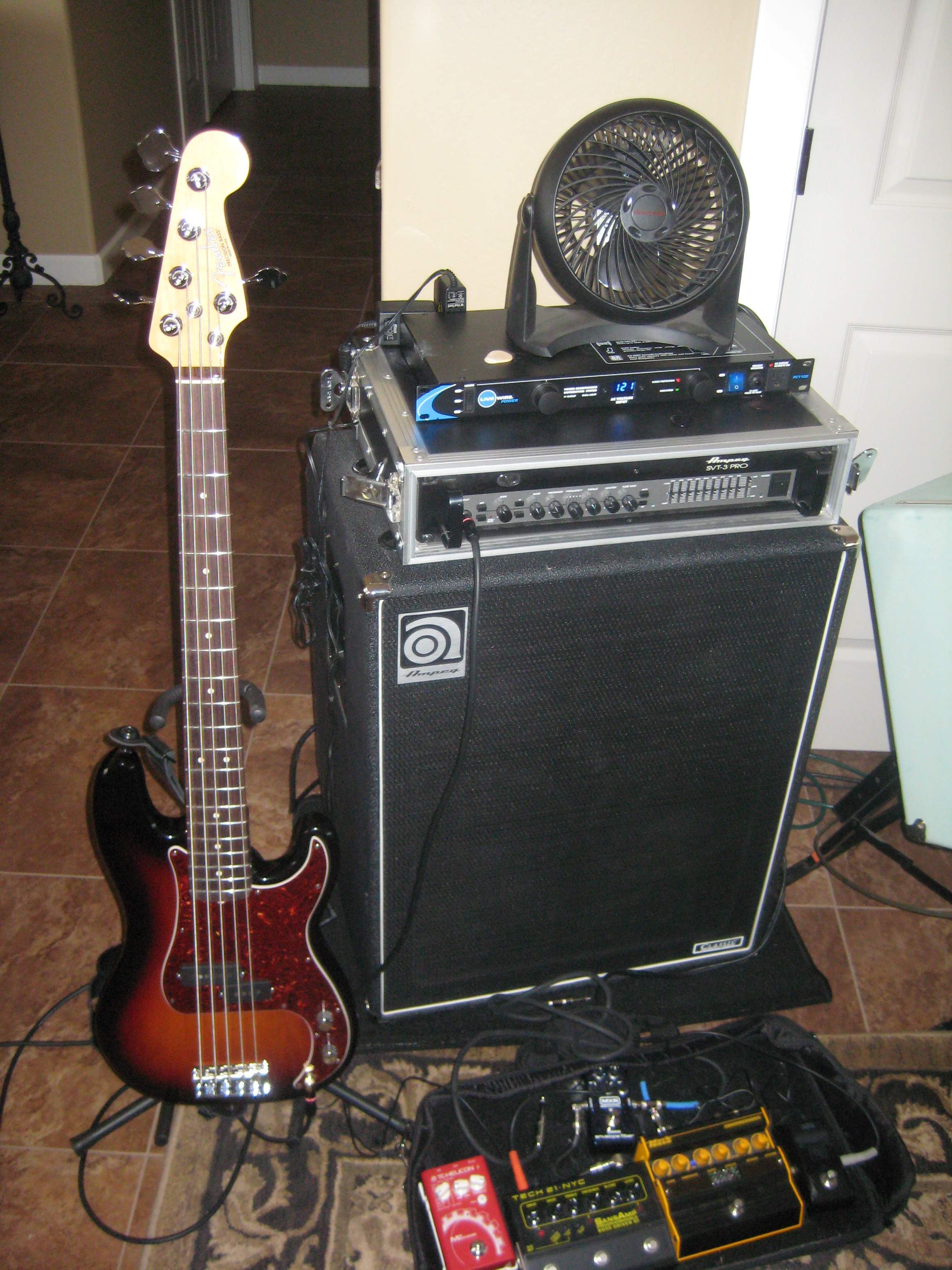 Ampeg _14.JPG