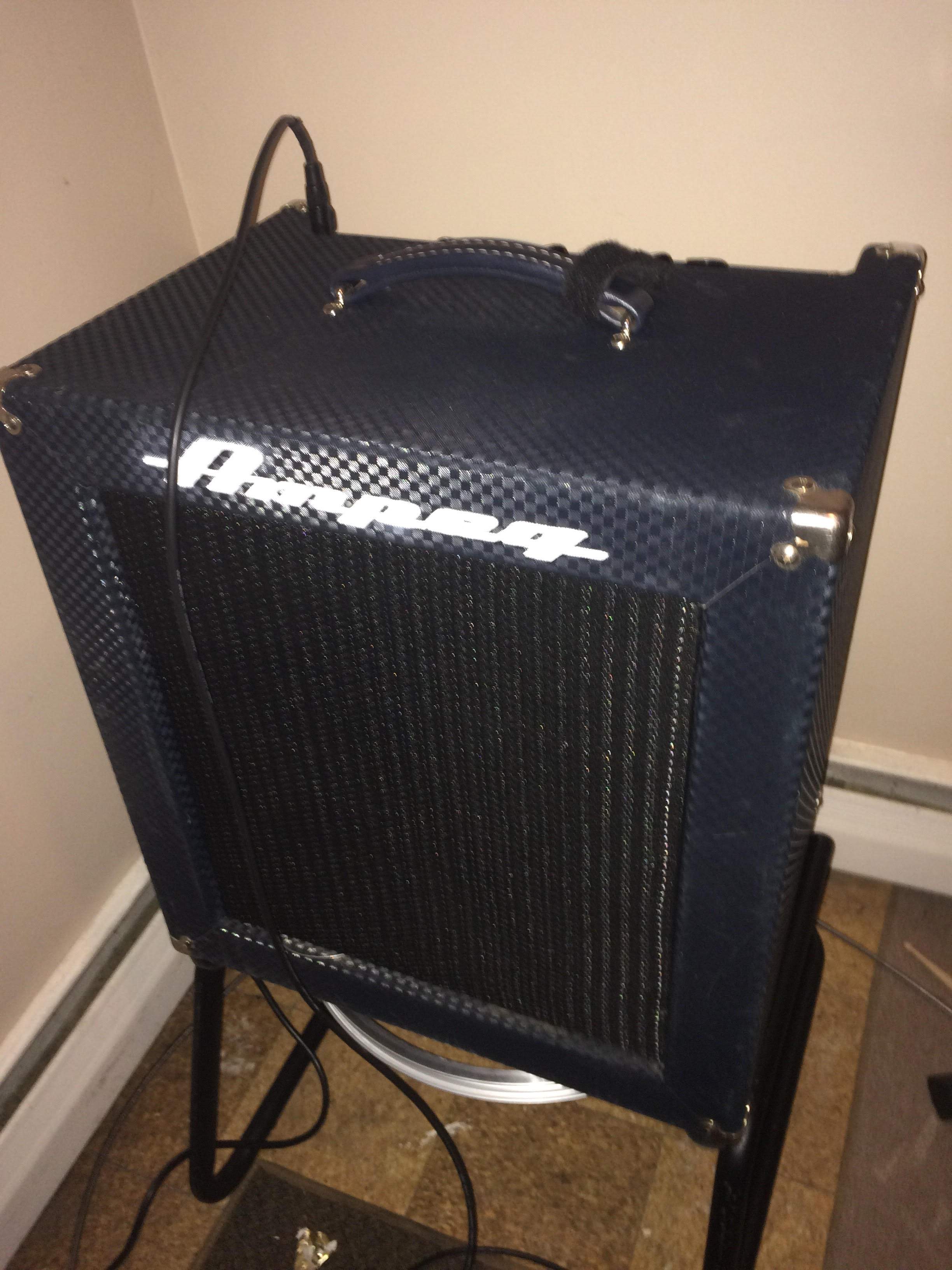 ampeg.jpg