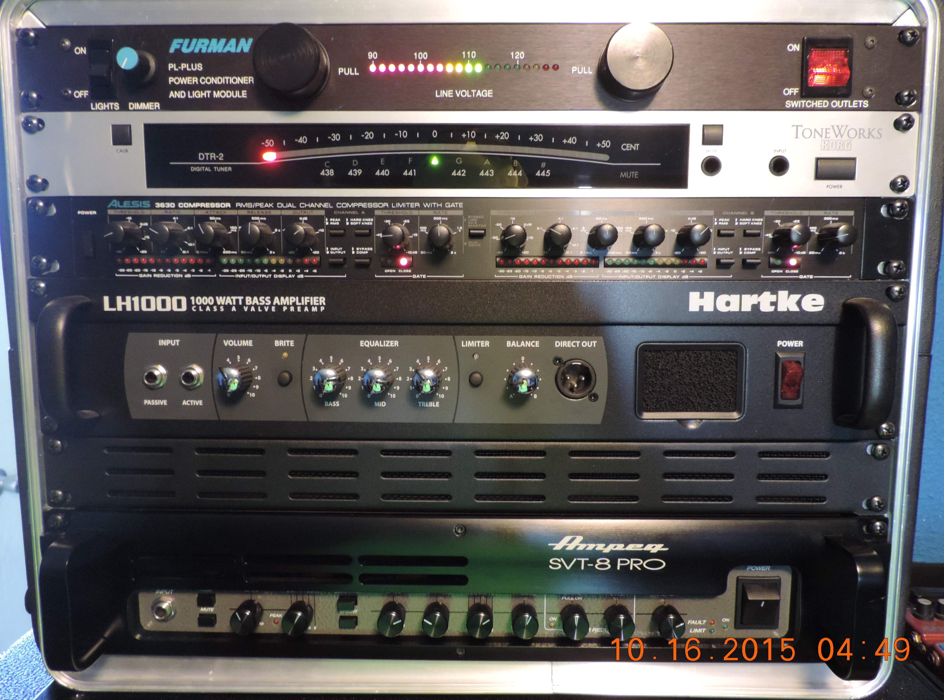 Ampeg.JPG