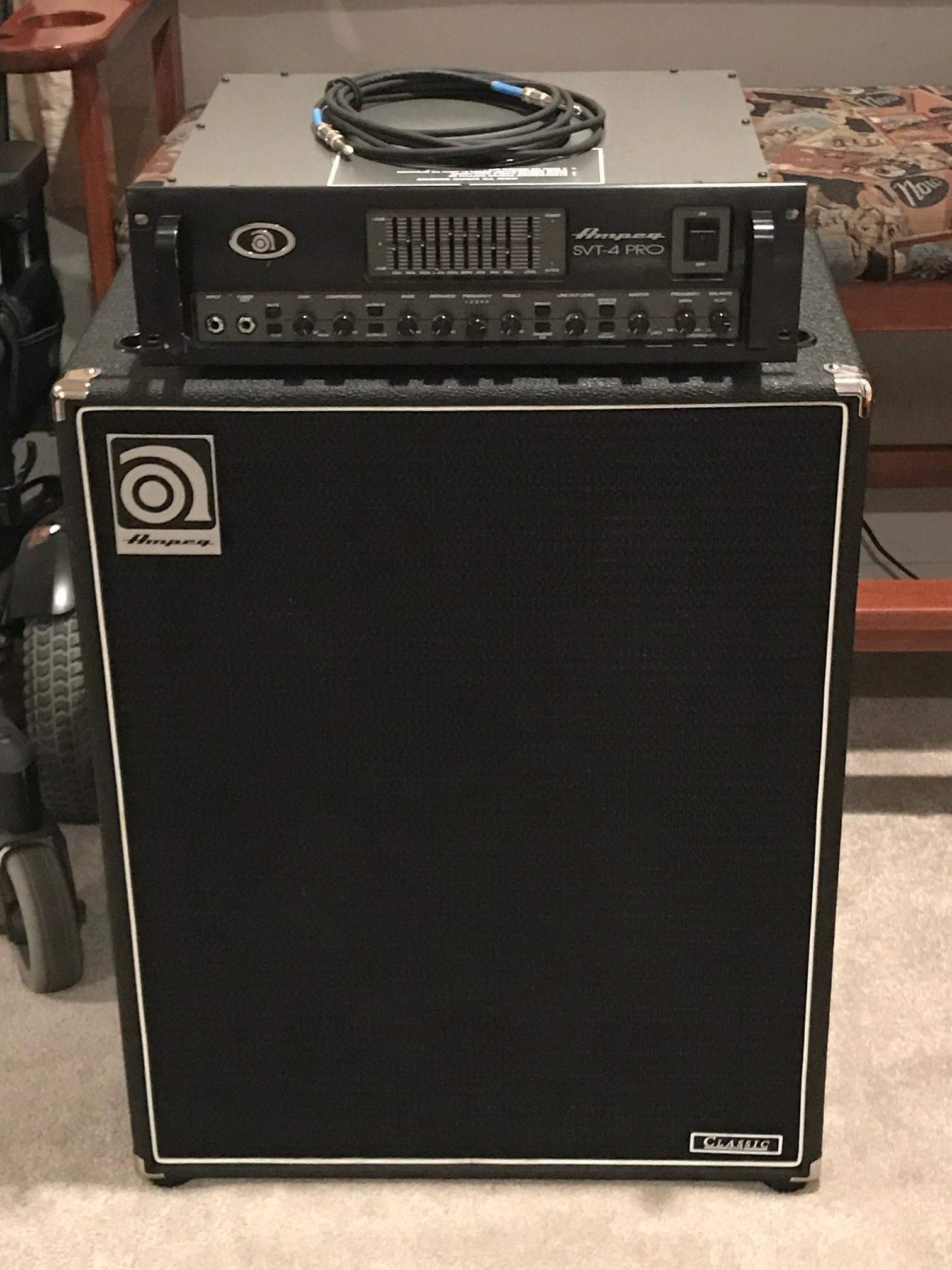 Ampeg SVT 4 Pro Rig.jpg