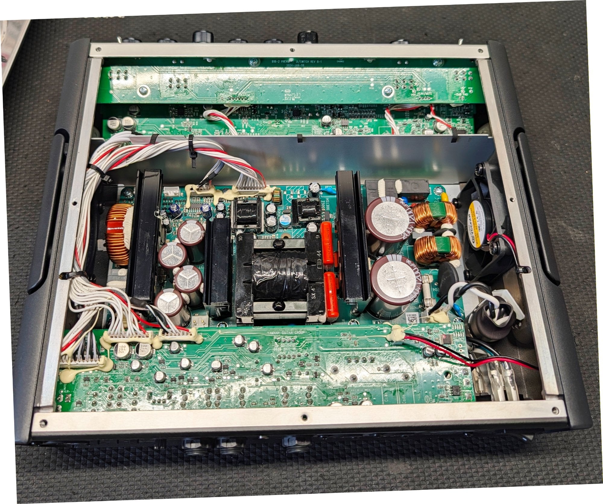 ampeg2.jpg