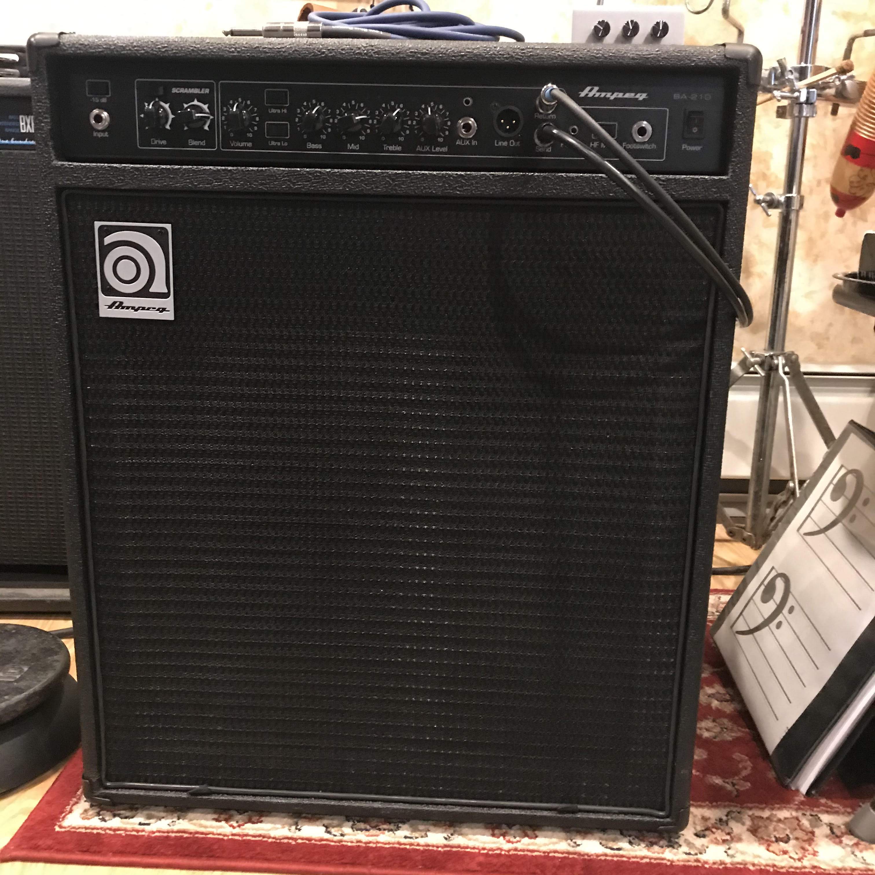 ampeg210.jpg