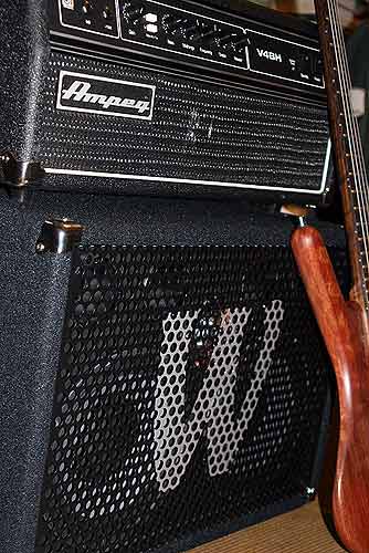 ampeg_head.jpg