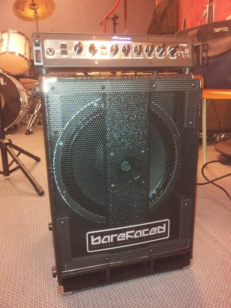 Ampeg_o_midget.jpg