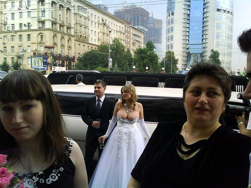 And+the+bride+wore+....jpg