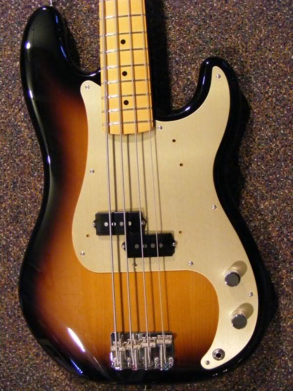 AnodizedGoldPickguard.jpg