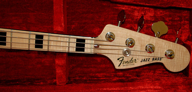 AV75-case02.jpg