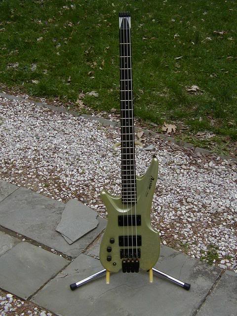 AXSTAR1a-1.jpg