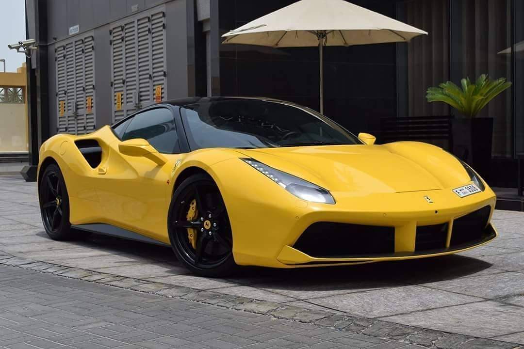 ayellowcar.jpg