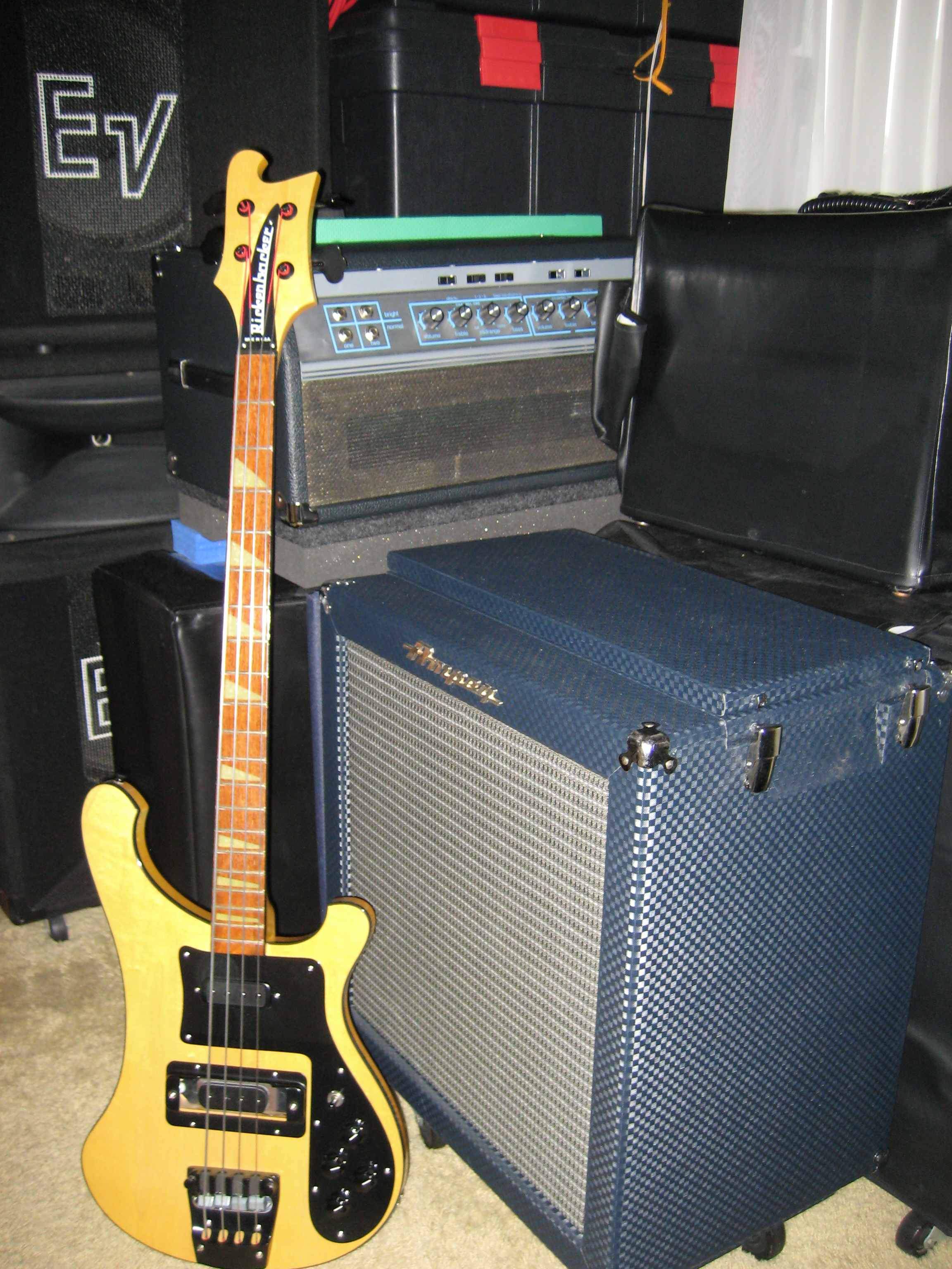 B15 and 4003.jpg