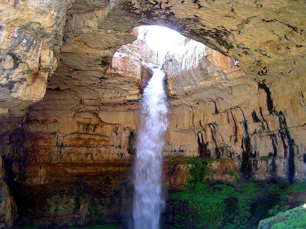 Baatara-Gorge-Waterfall.jpg