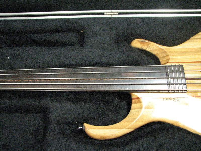 Bamboo 5 string fretless 1.JPG