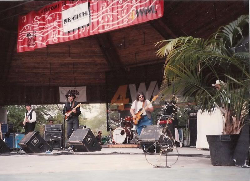 band004.jpg