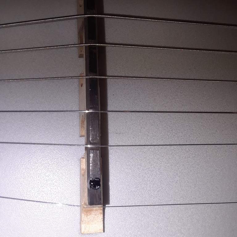 Banjo Bridge Glue.jpg