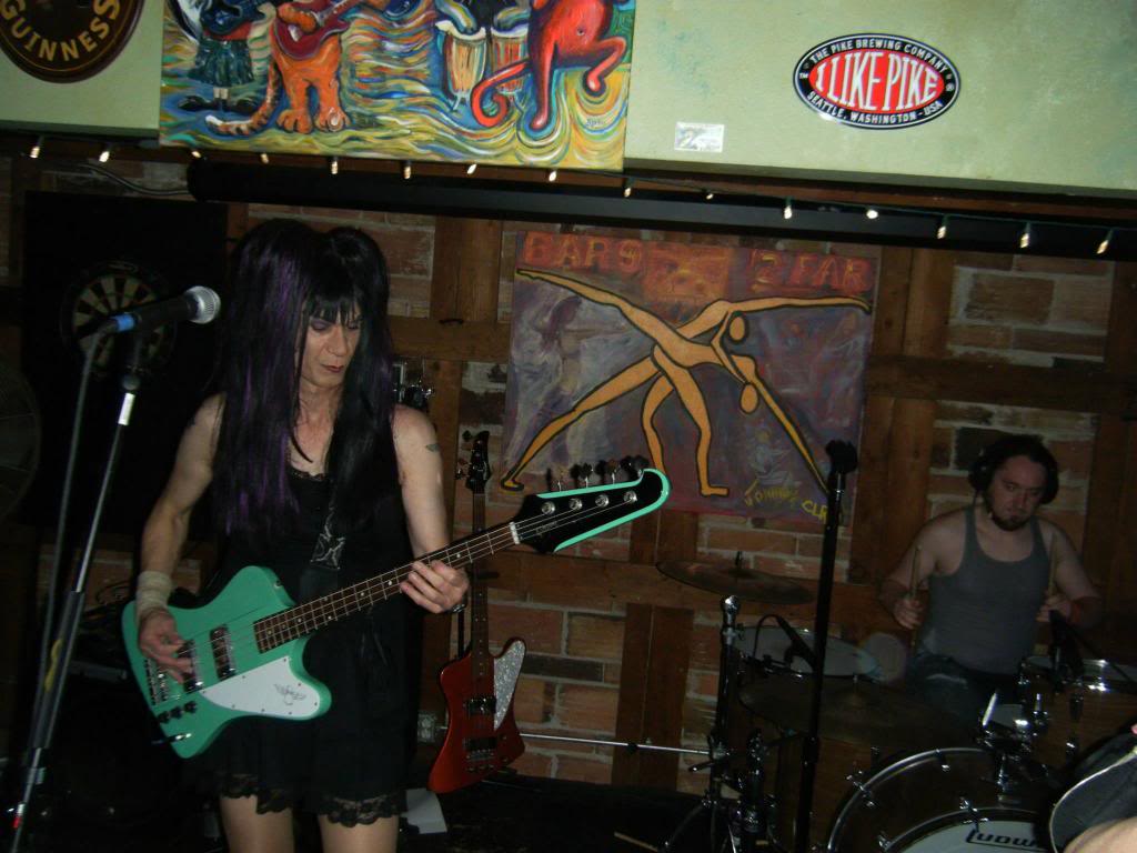 bar920141_zpsf1942fd0.jpg