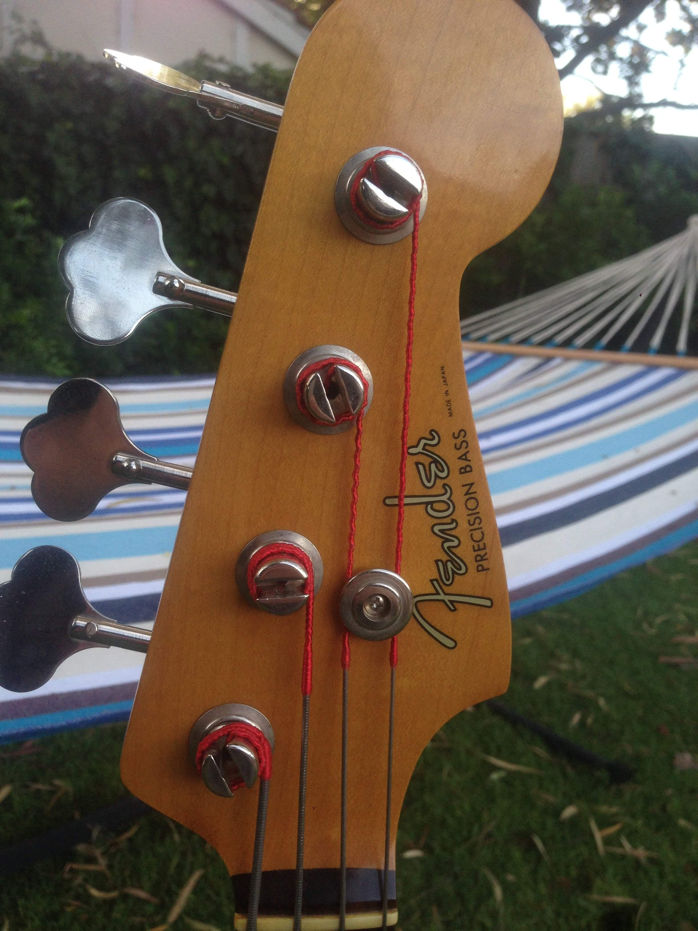 bass headstock.jpg