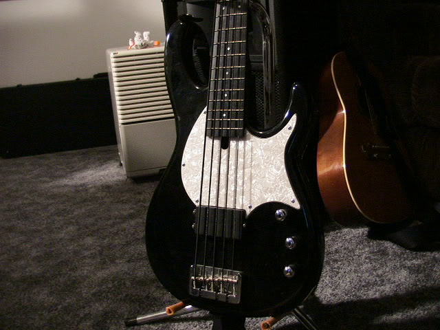 Bass.jpg