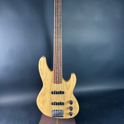 Bass.jpg