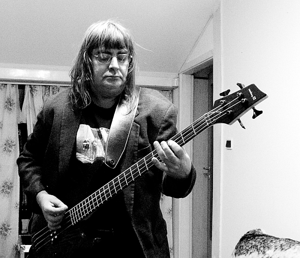 bass-last-s.jpg
