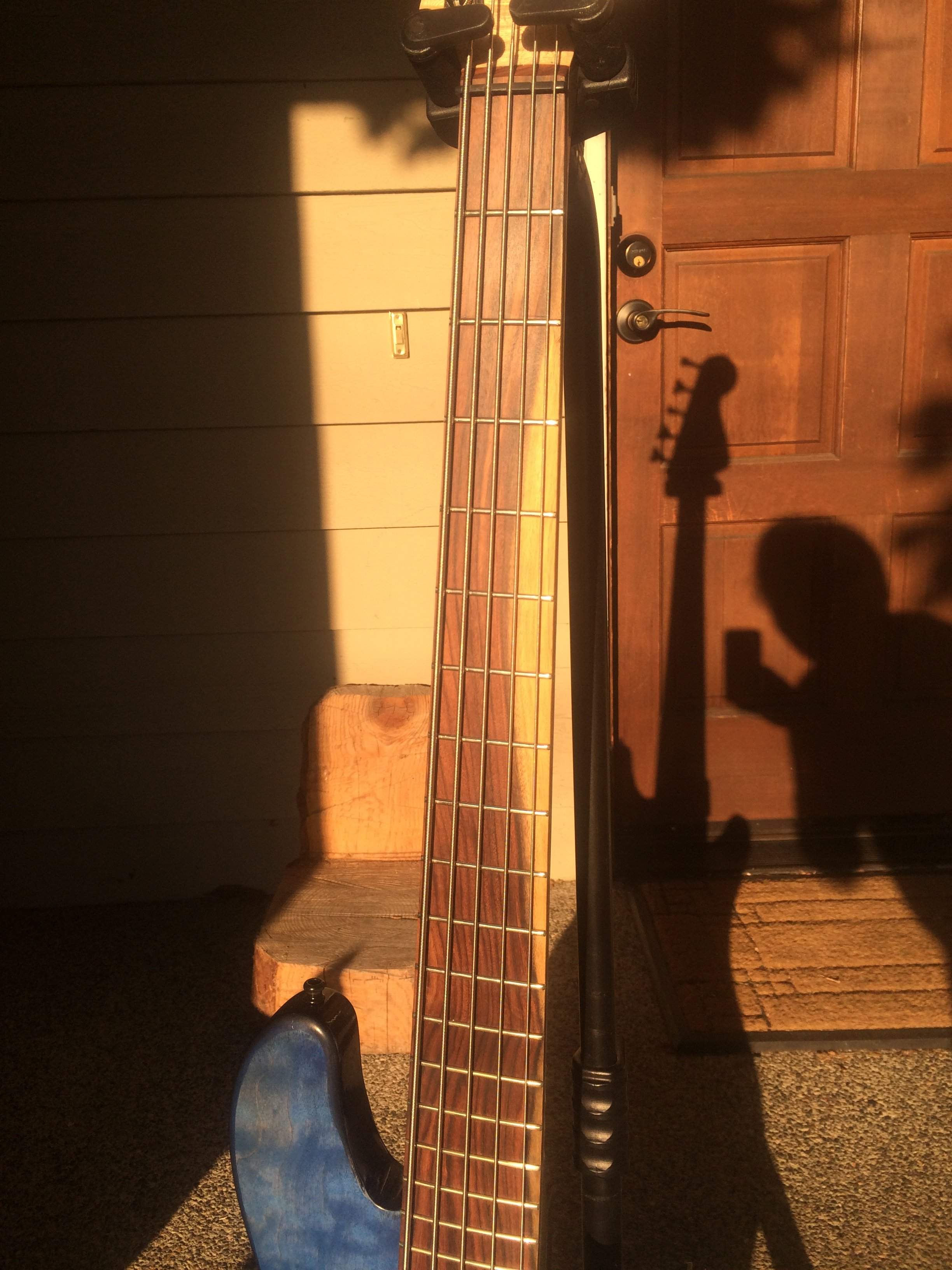 Bass neck.JPG