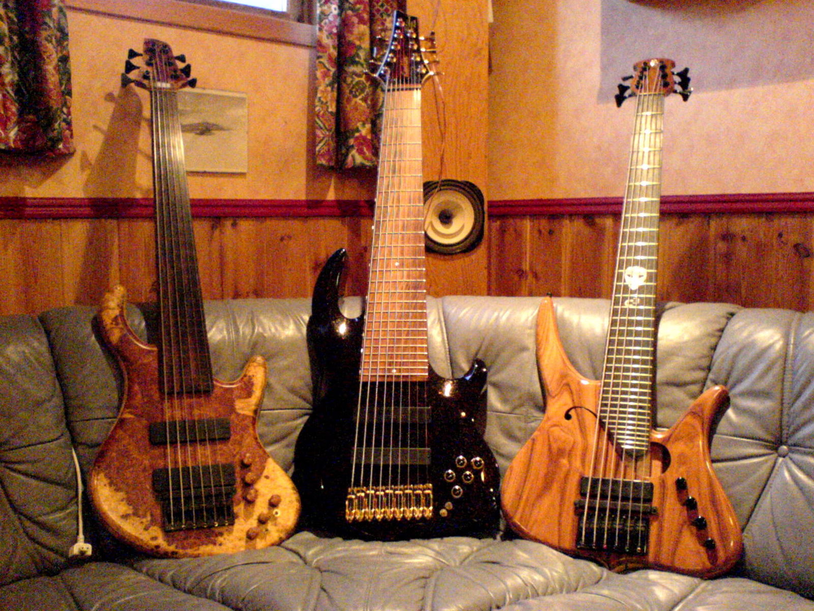 Bass-sofa.jpg