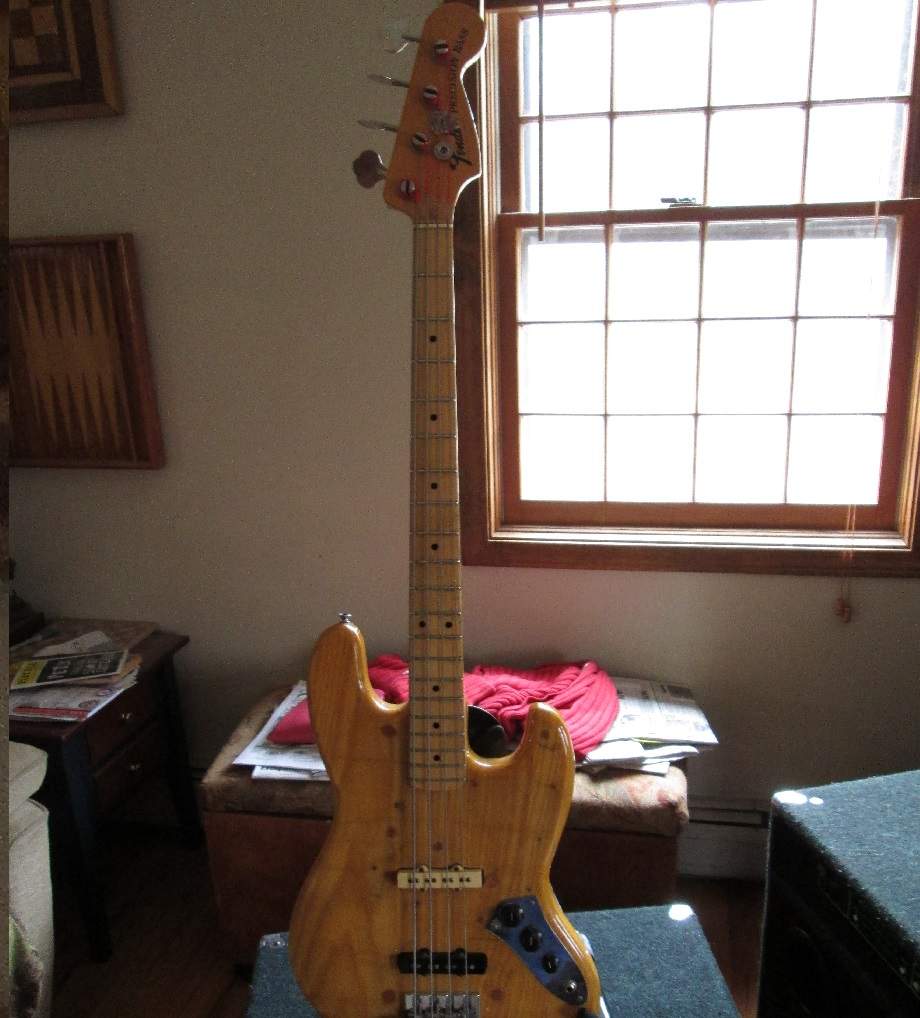 bass stuff 065m.jpg