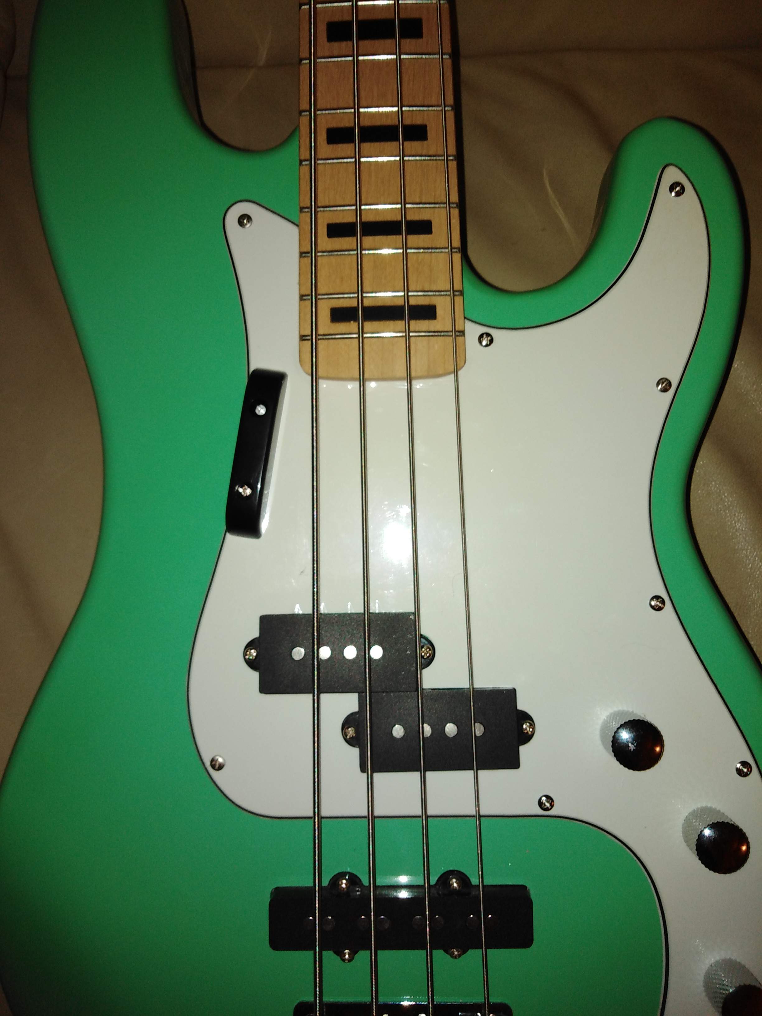 bass veronica thumbrest.jpg