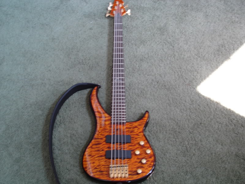Bass002.jpg