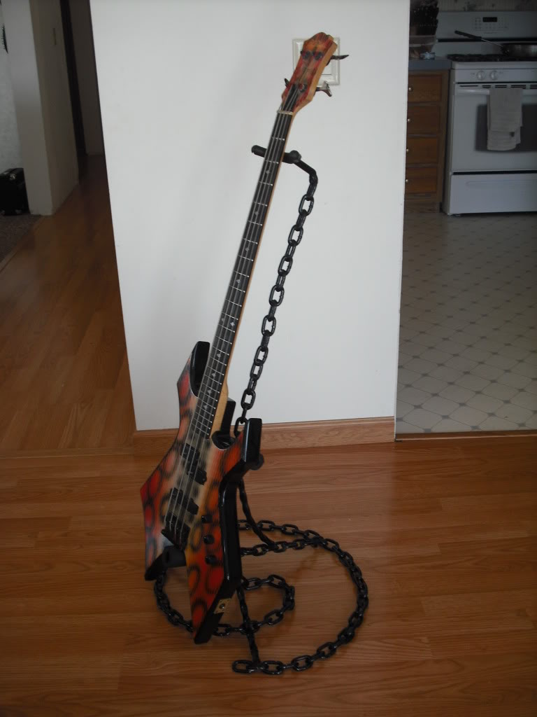 Bass003.jpg