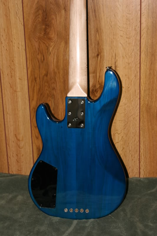 Bass003.jpg