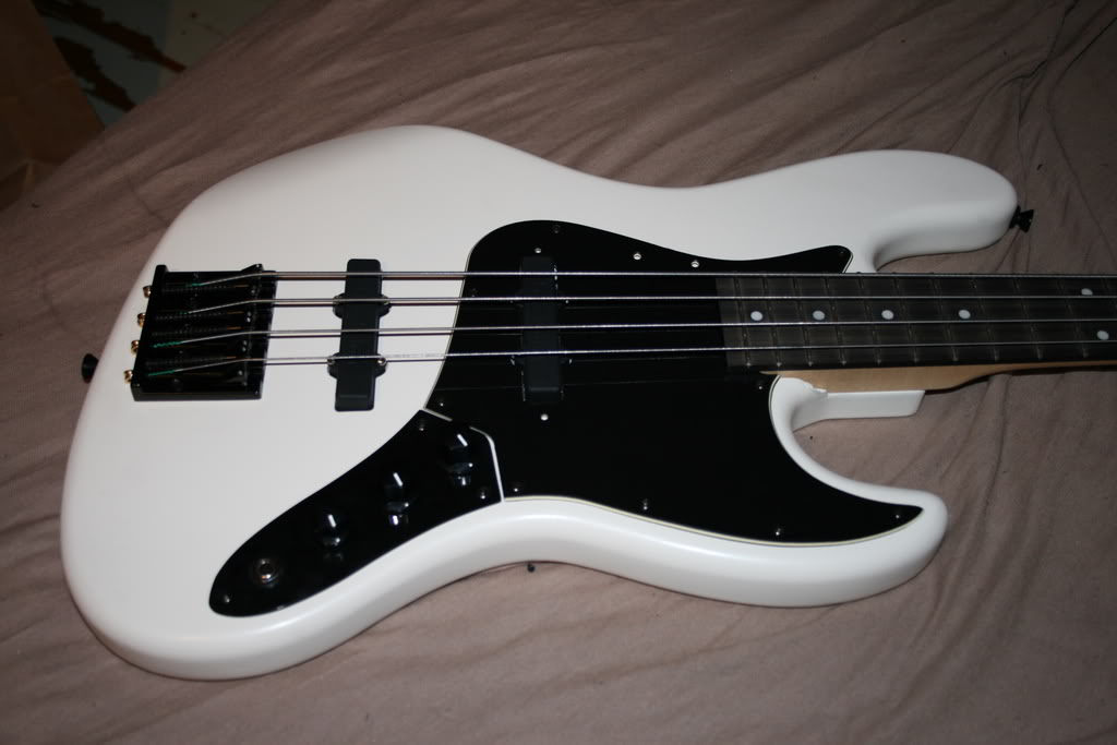 Bass004.jpg