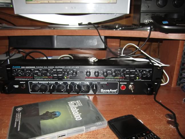 bass005sm.jpg