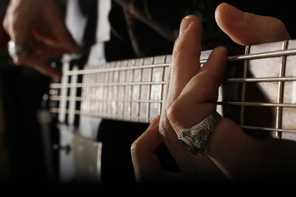 Bass01.jpg