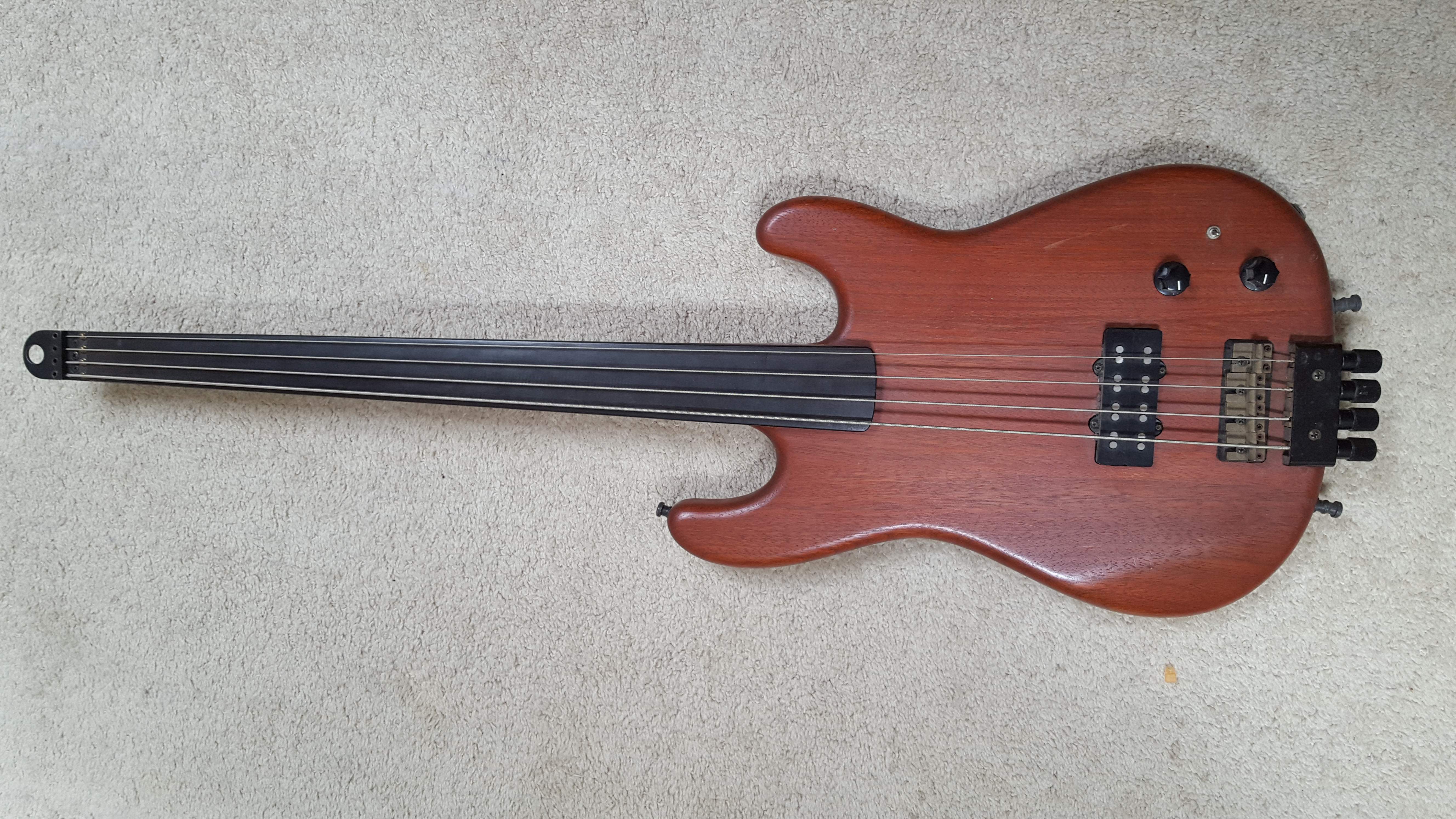 Bass1.jpg