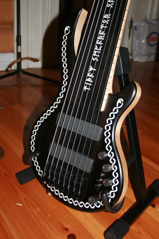 bass1.jpg