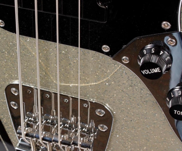 Bass1.jpg